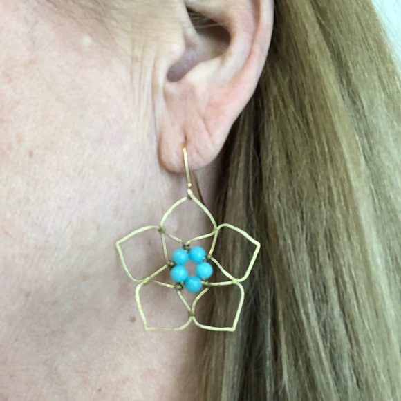 Hammered Wire Flower Earrings - Picture 2 of 3